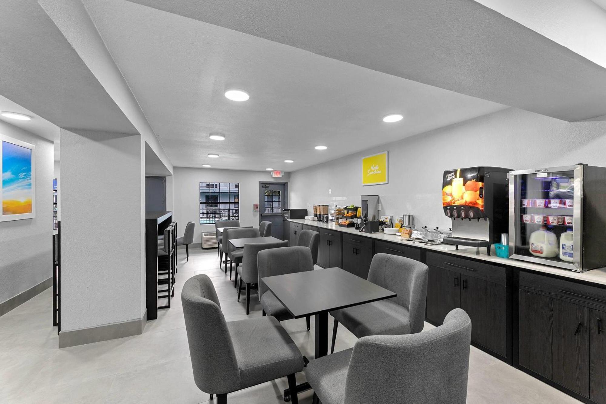 Days Inn By Wyndham San Antonio Near Lackland Afb 外观 照片